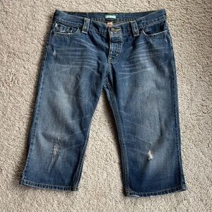 Vintage Hollister Women's Dark Blue Capri Jeans